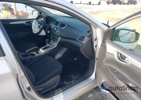 2015 Nissan Sentra S z USA, uszkodzony, nr VIN 3N1AB7AP8FY215923